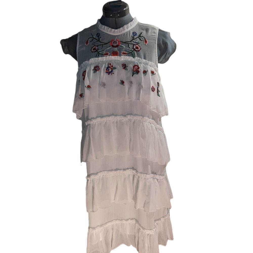 ‎🤩2 for $20 Maxsport white embroidered dress